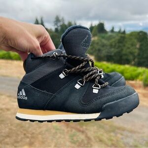 GIRLS ADIDAS TERREX CLIMAWARM SNOWPITCH WINTER SHOES